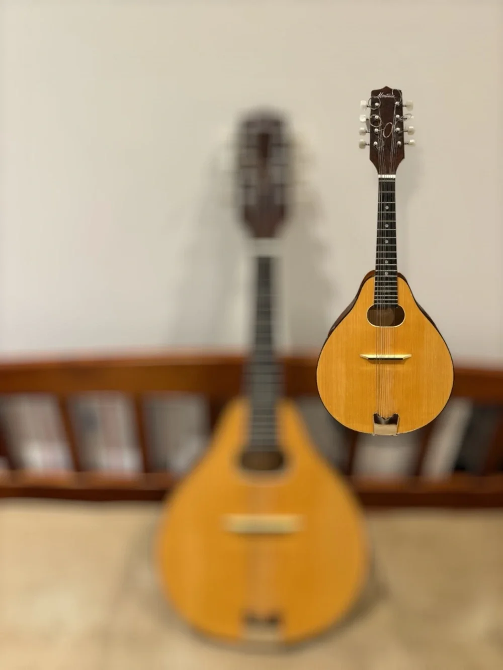 Vintage Mandolin with Natural Wood Finish - Picture 5 of 6